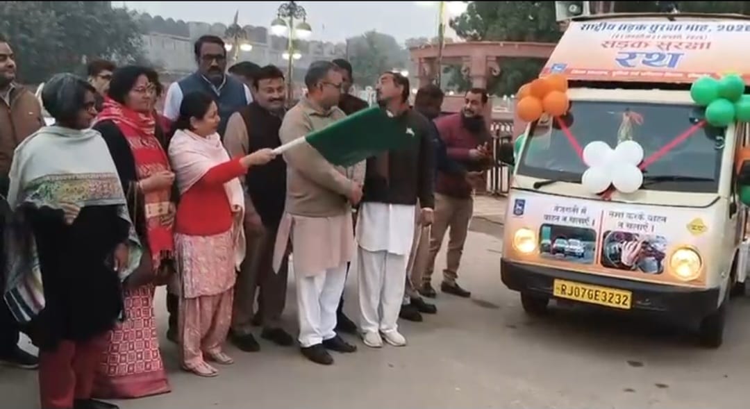 Bikaner में राष्ट्रीय सड़क सुरक्षा माह 2026 की शुरुआत, महिला पुलिस की बाइक रैली को दिखाई हरी झंडी