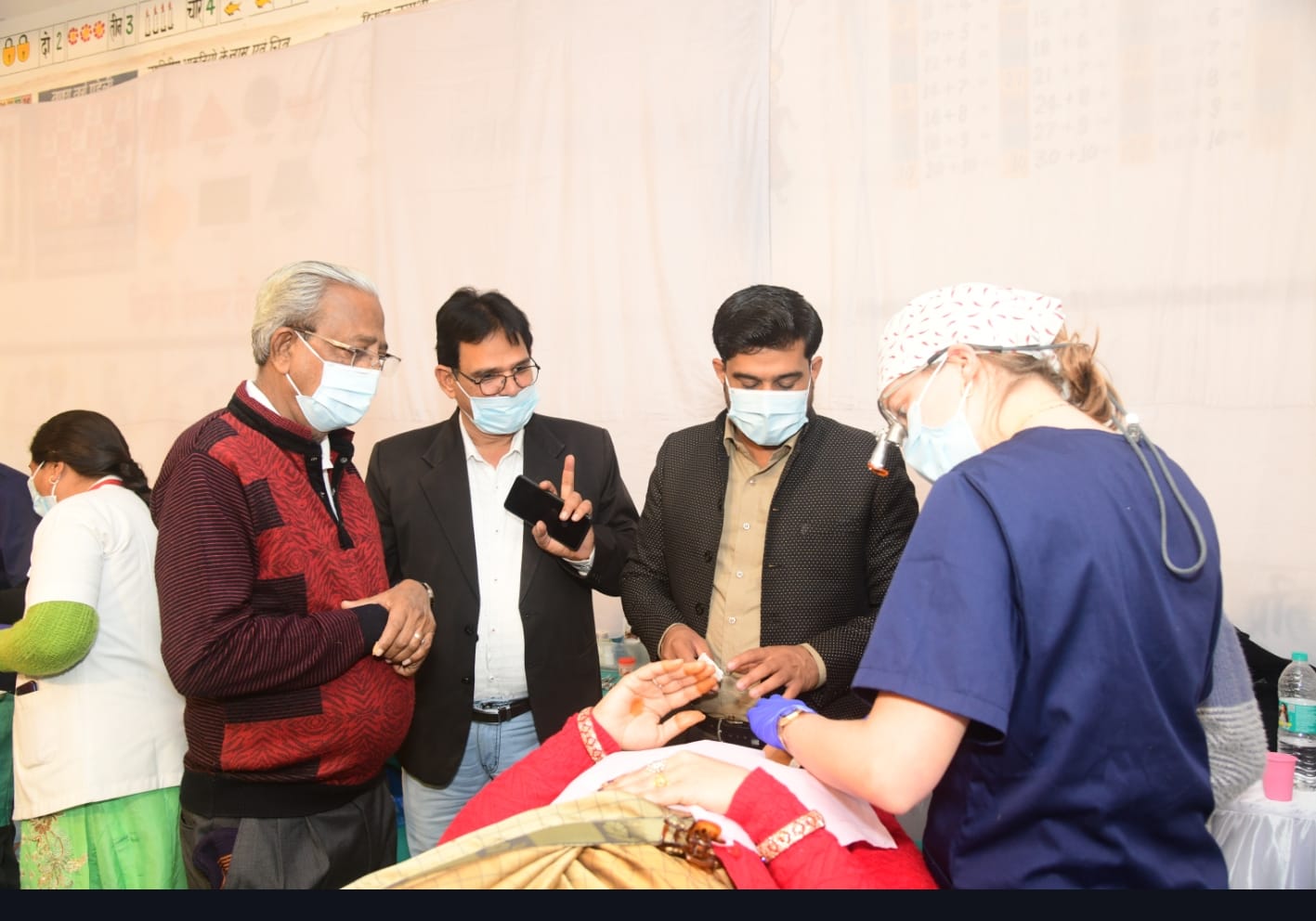 Momasar में निःशुल्क डेंटल कैंप, 81 छात्राओं व 62 ग्रामीणों की जांच