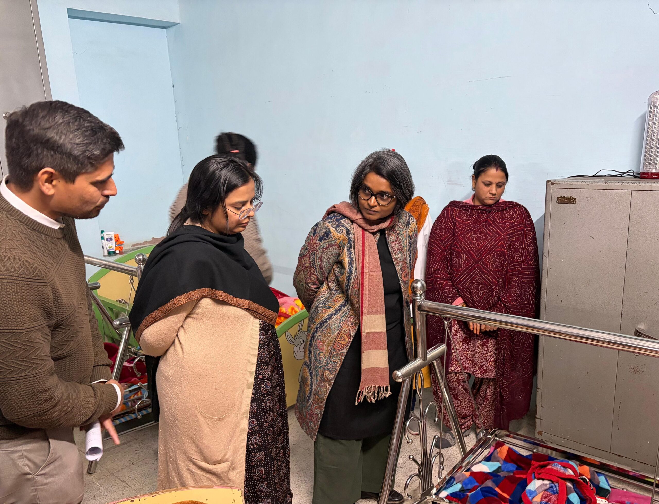 जिला कलेक्टर नम्रता वृष्णि ने राजकीय बालिका गृह का किया निरीक्षण