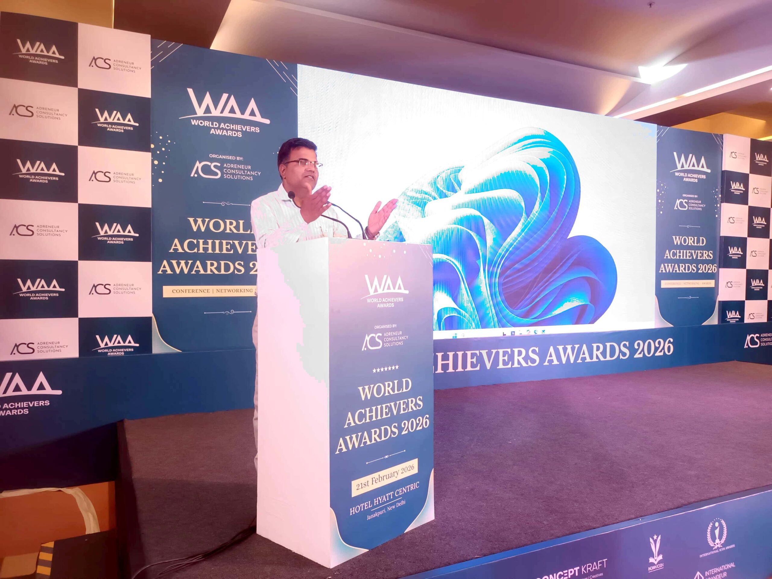 प्रधानाचार्य अशोक कुमार बबेरवाल वर्ल्ड अचीवर्श अवॉर्ड 2026 से सम्मानित