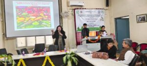 अलवर की प्रो. डॉ. ममता शर्मा ने ग्वालियर राष्ट्रीय सेमिनार में कीटनाशकों के बहिष्कार की दिलाई शपथ