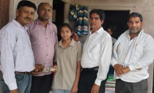 मोमासर की छात्रा किरण प्रजापत ने 10वीं बोर्ड में 98.17% अंक हासिल कर रचा इतिहास