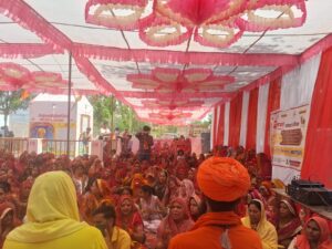 मां शीतला को चढ़ाई गई 101 मीटर की चुनरी, भव्य यात्रा में गूंजे जयकारे 