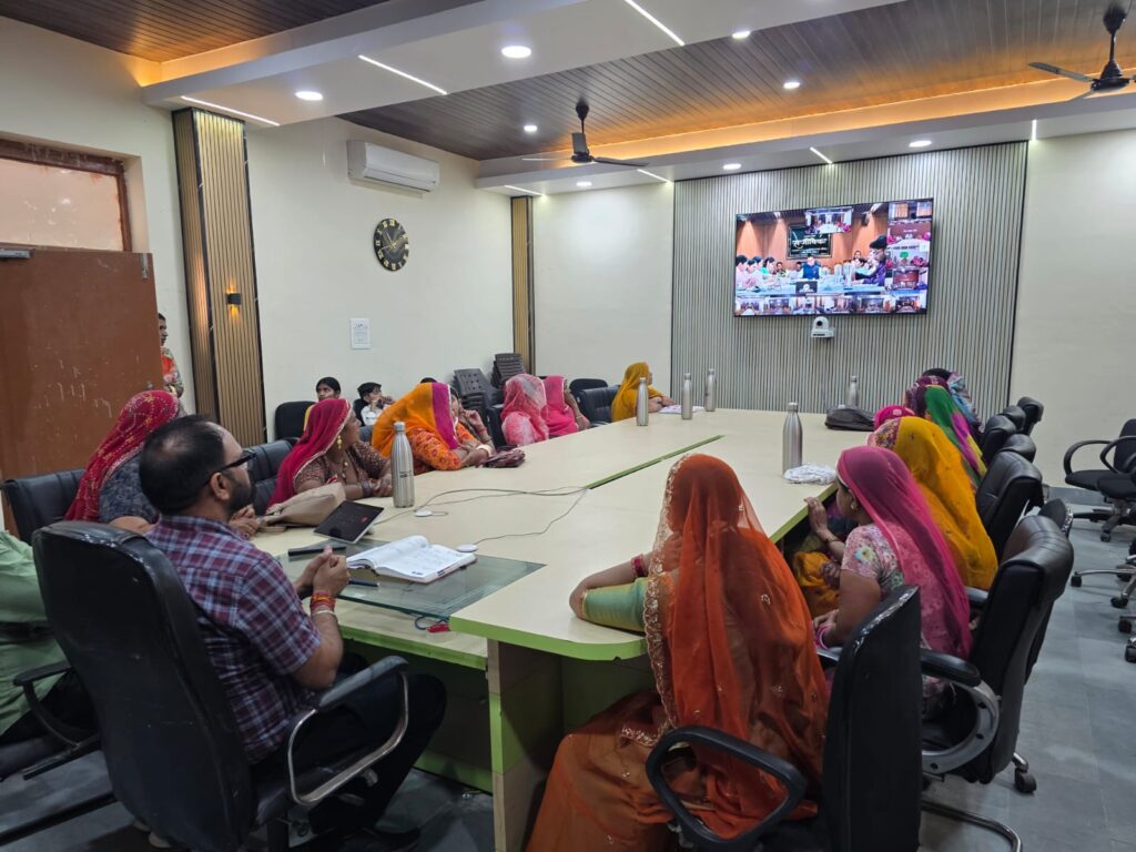 क्रेडिट लिंकेज, बाजार लिंकेज और स्किल लिंकेज से महिलाएं होंगी आर्थिक सशक्त