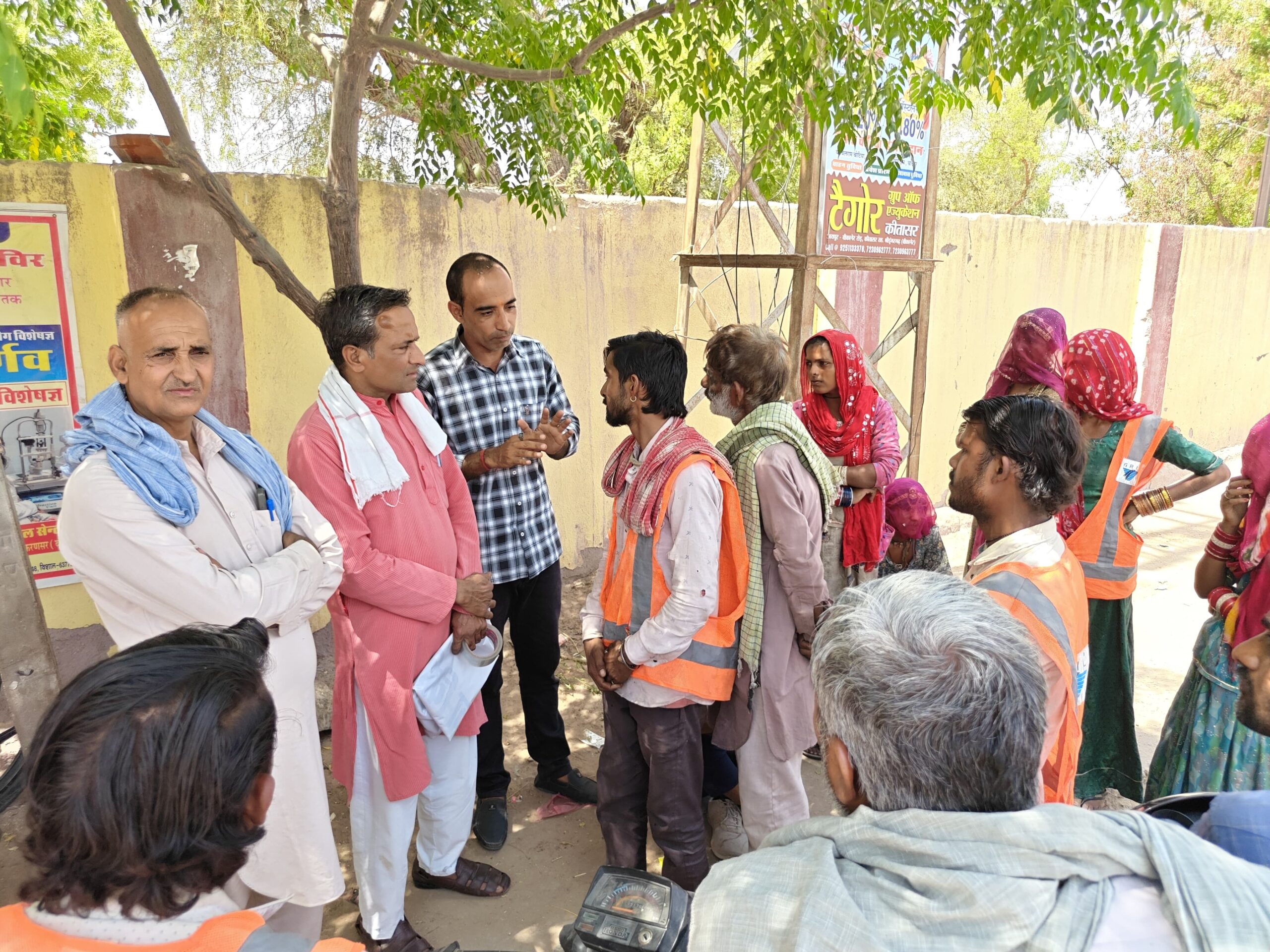 श्रमिकों का देश के निर्माण में महत्वपूर्ण योगदान 